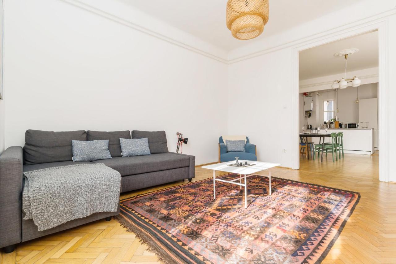 Klauzal Apartment W/3 Bedrooms, French Balcony Budapest Luaran gambar