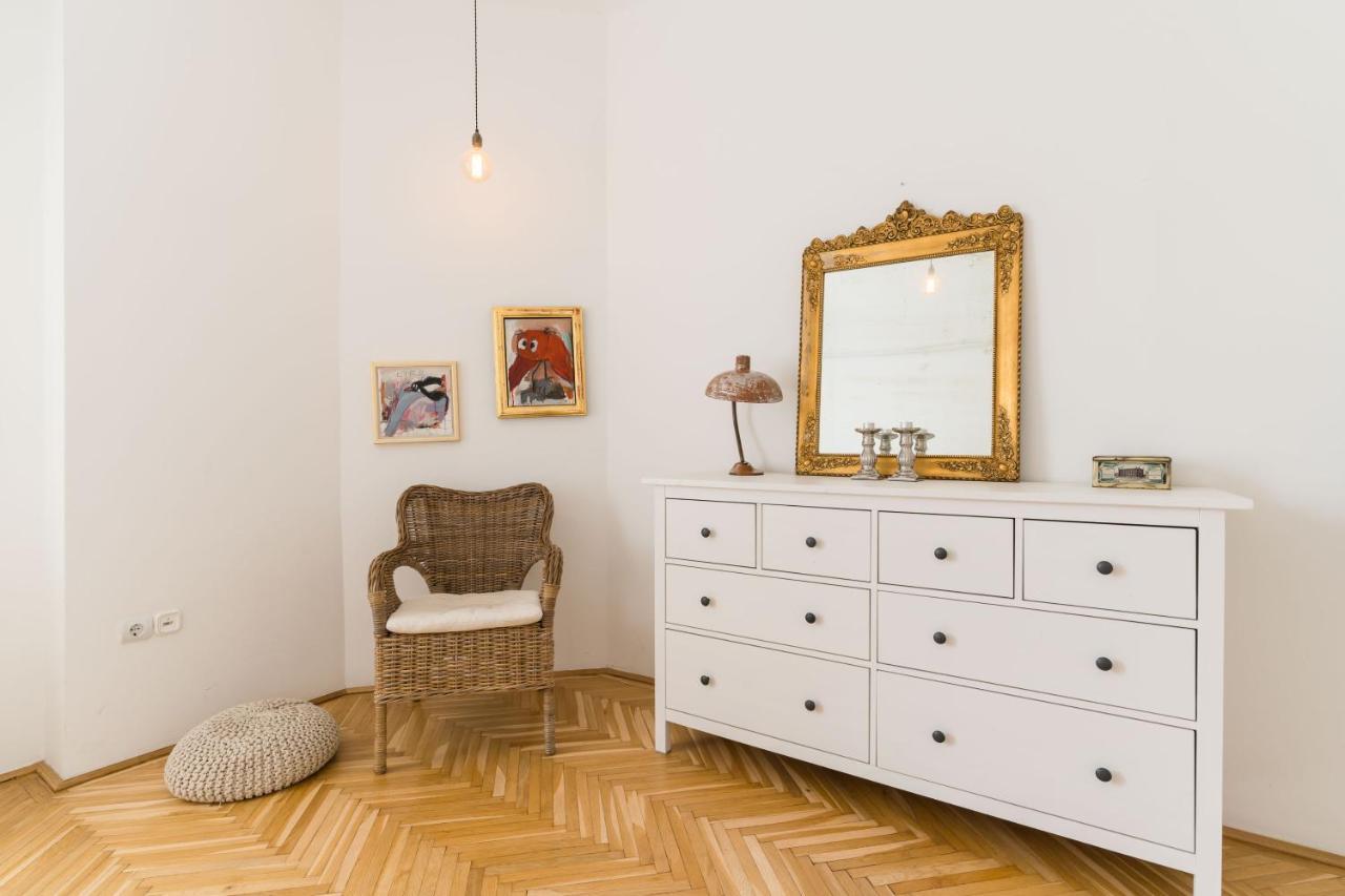 Klauzal Apartment W/3 Bedrooms, French Balcony Budapest Luaran gambar