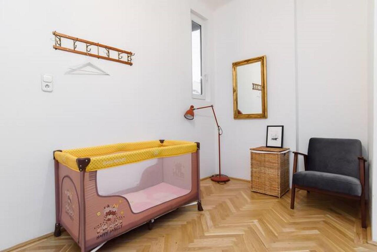 Klauzal Apartment W/3 Bedrooms, French Balcony Budapest Luaran gambar