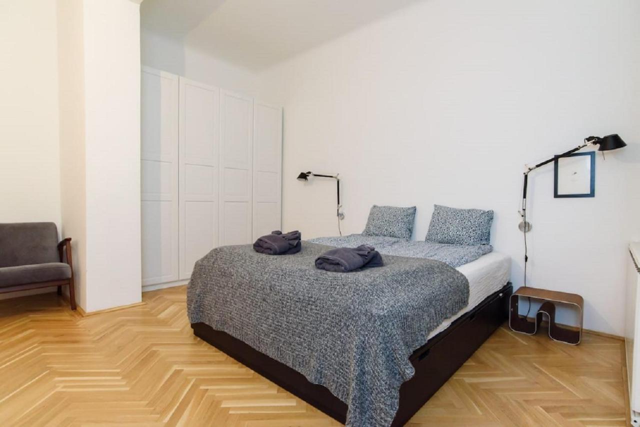 Klauzal Apartment W/3 Bedrooms, French Balcony Budapest Luaran gambar