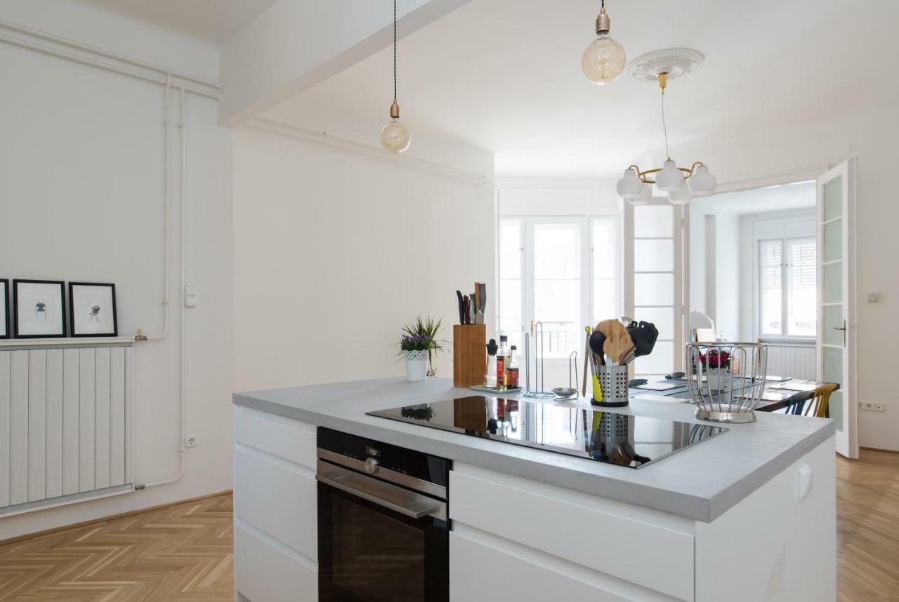 Klauzal Apartment W/3 Bedrooms, French Balcony Budapest Luaran gambar