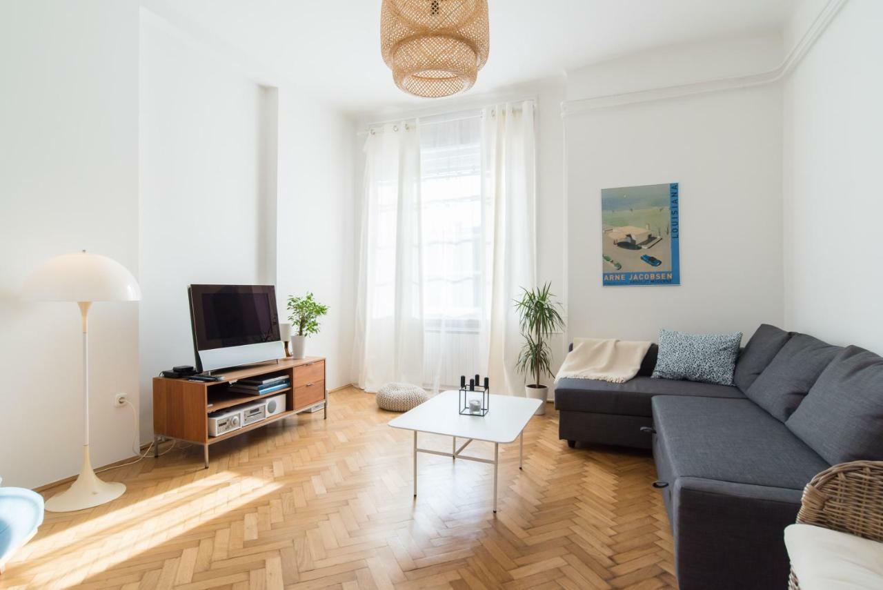 Klauzal Apartment W/3 Bedrooms, French Balcony Budapest Luaran gambar